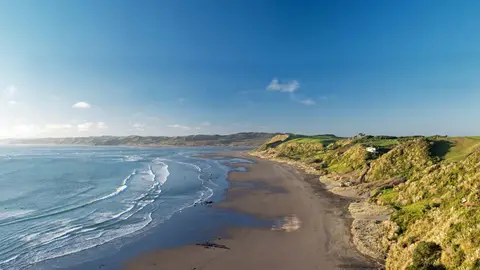 Raglan beach