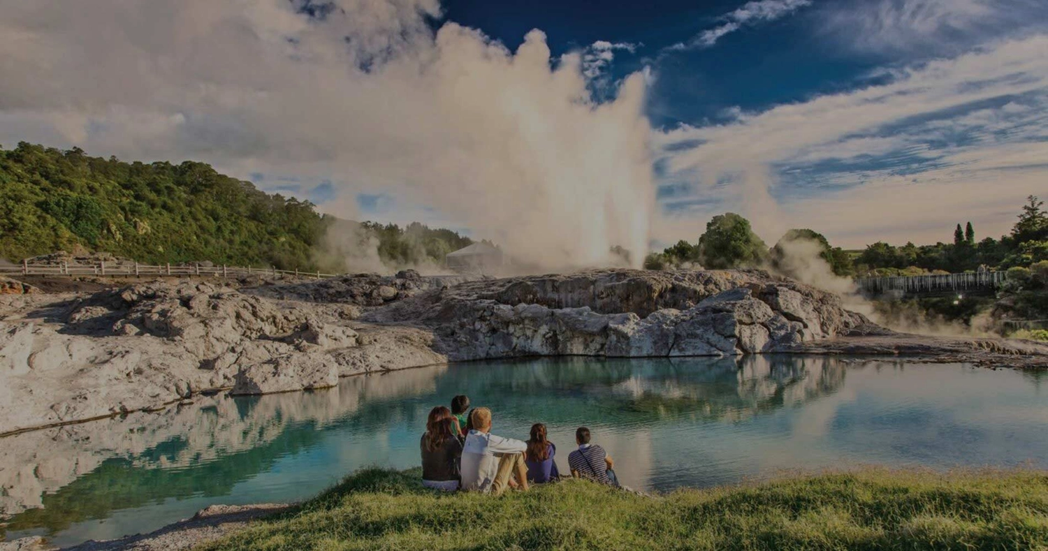 Pohutu Geyser in Rotorua
