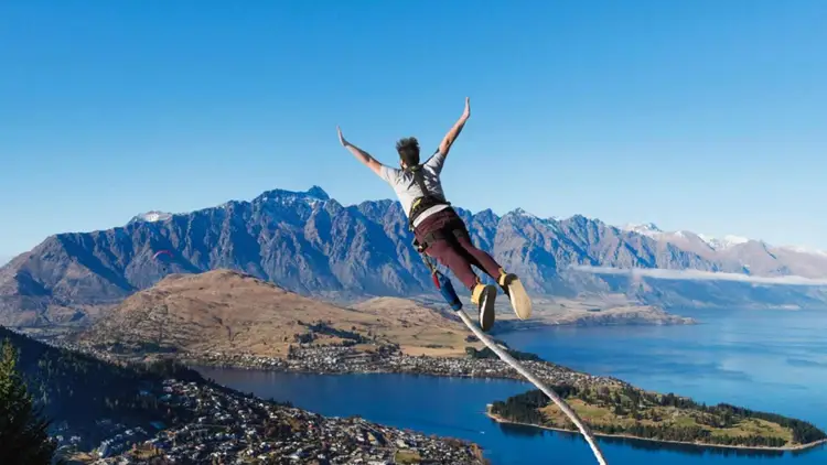 Bungy jumper in Queenstown
