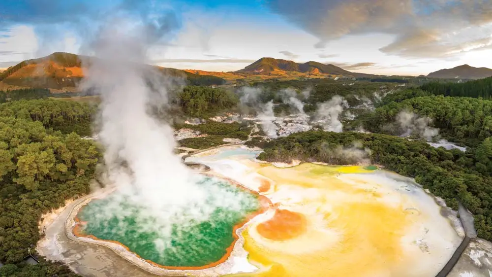 Wai O Tapu Thermal Springs in Rotorua