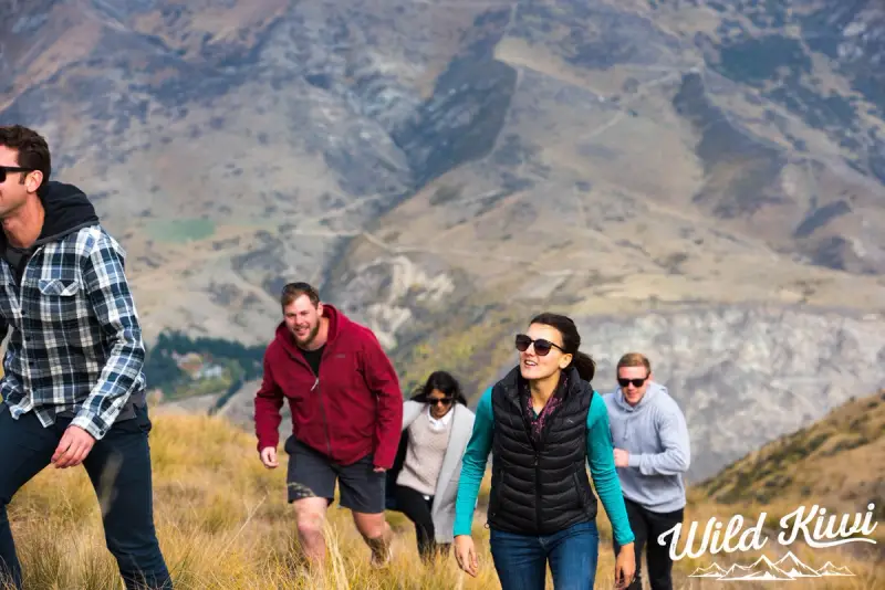 Hike through stunning New Zealand scenery - Walk gorges and glaiers