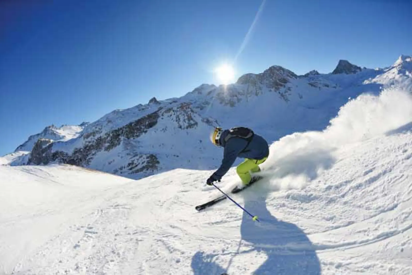 Skier skiing down a run on The Remarkables