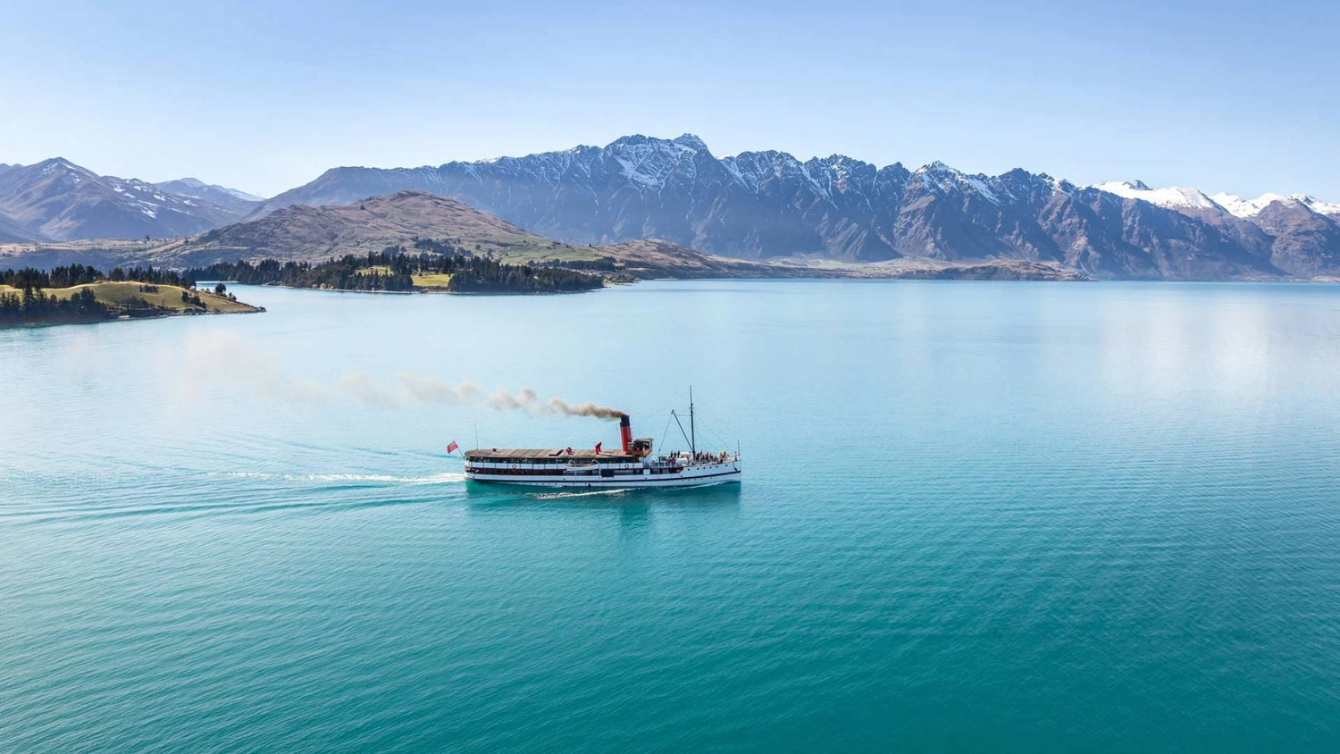 The Earnslaw cruising on Lake Wakatipu