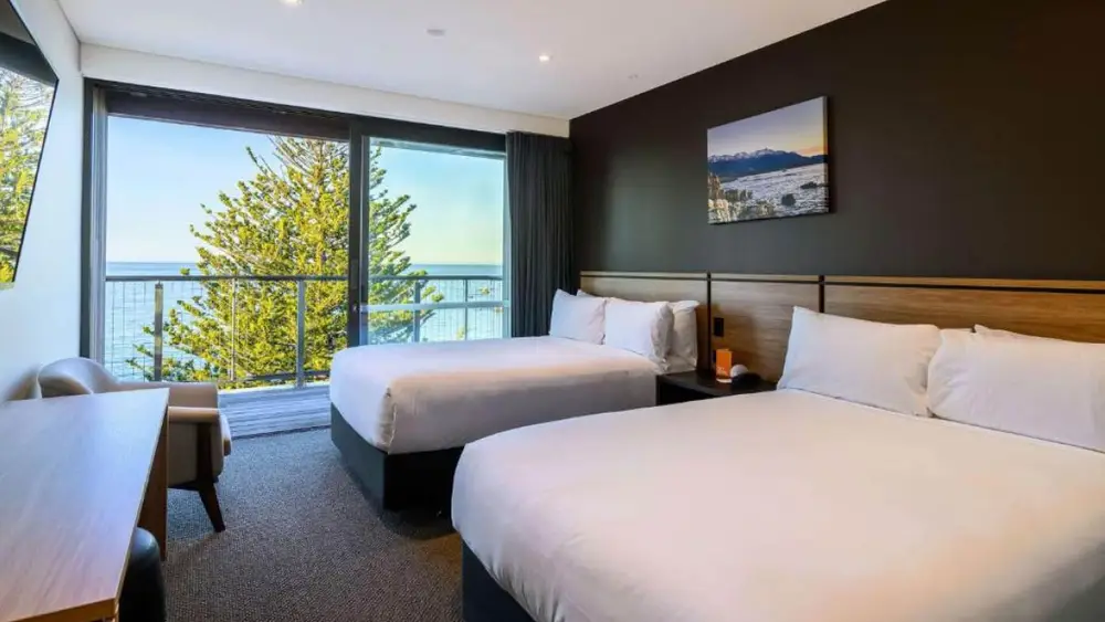 Twin Share Hotel Room in New Zealand