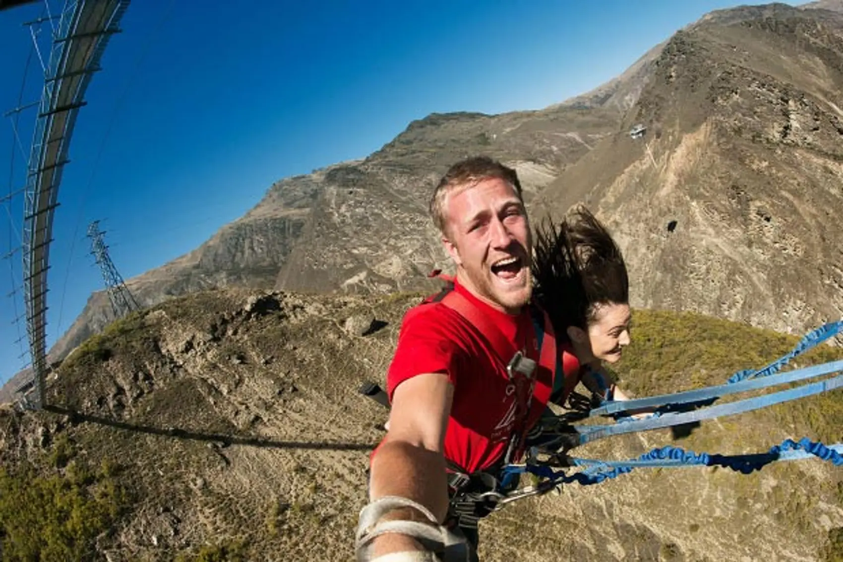 Image of couple on a bungy