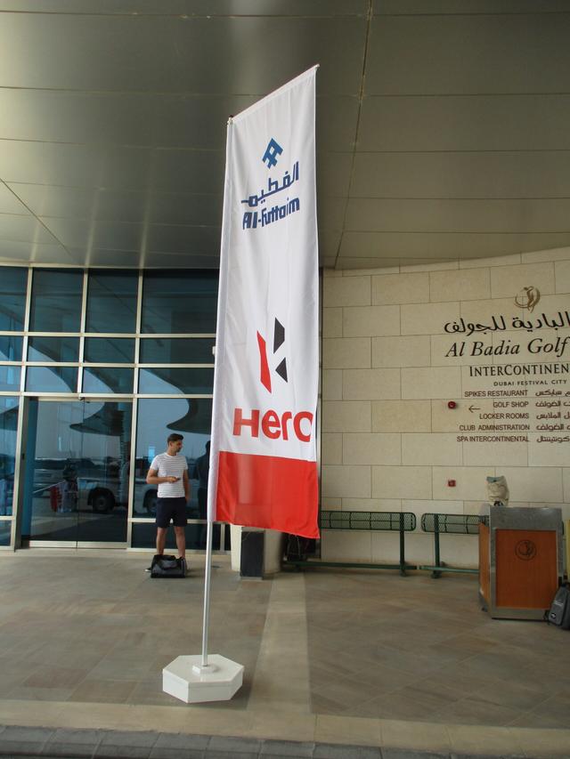 L Banner, image 5