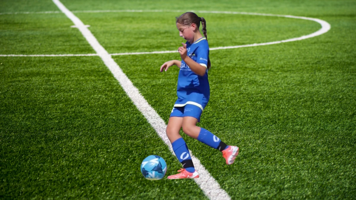 Junior Girls Vacancies Poster