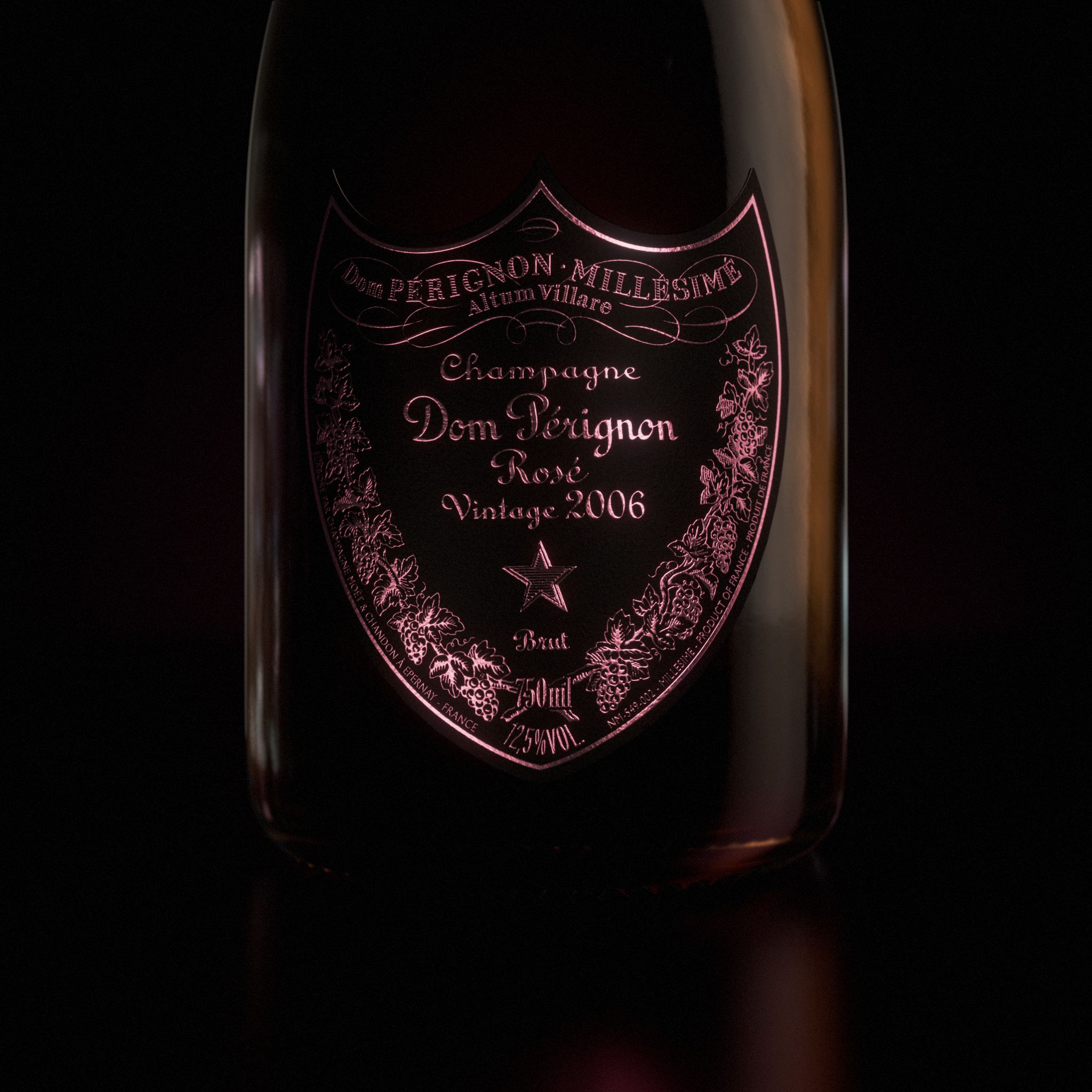 Champagne Rosé 2006 - A magnetic elan - Dom Pérignon