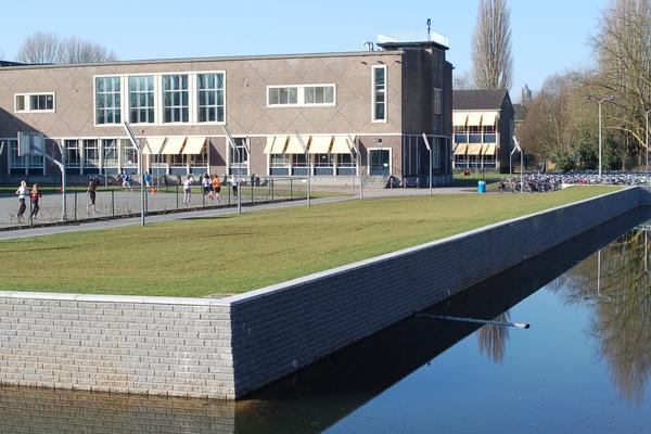 New Community Park Created from Difficult Site in Arnhem, Netherlands