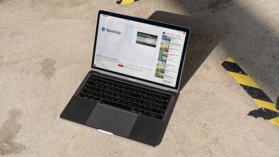 SketchUp YouTube interface on laptop