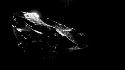 Motion image of reflective obsidian