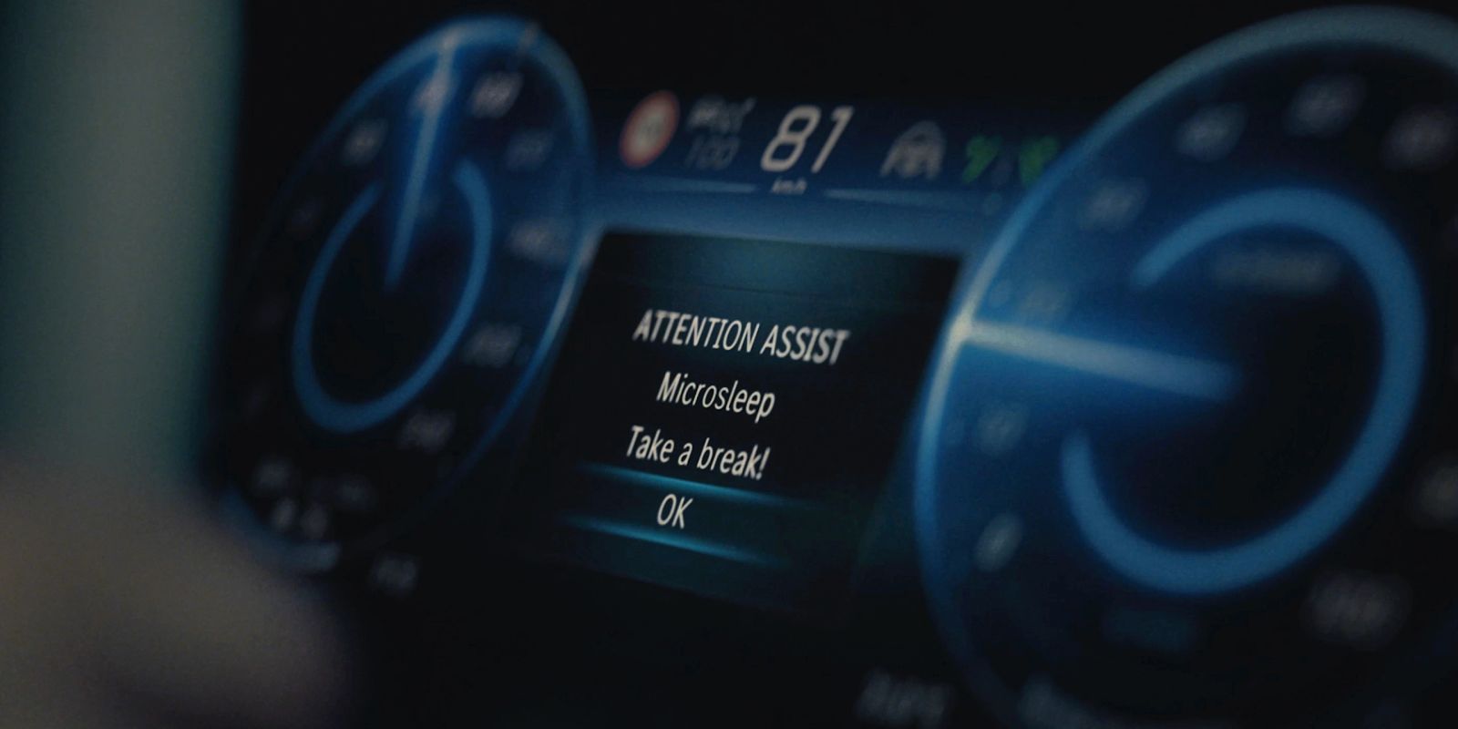 Mercedes-Benz EQS in technischen Close up, modernes Auto-Design, fotografiert von Karl Scholten