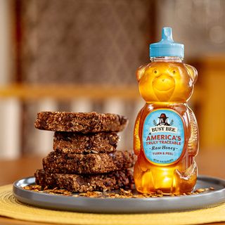 24 OZ RAW USA HONEY with powerbars