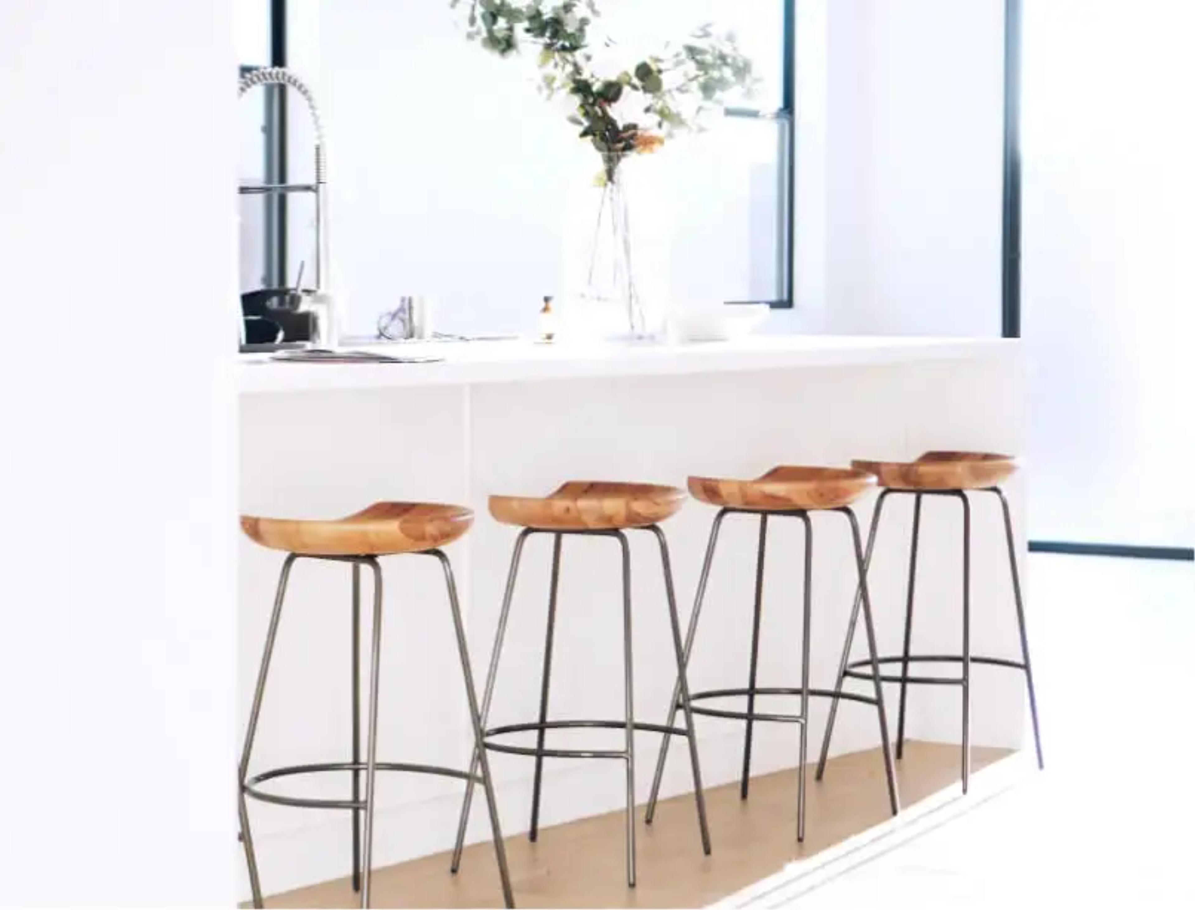Kitchen bench with stools