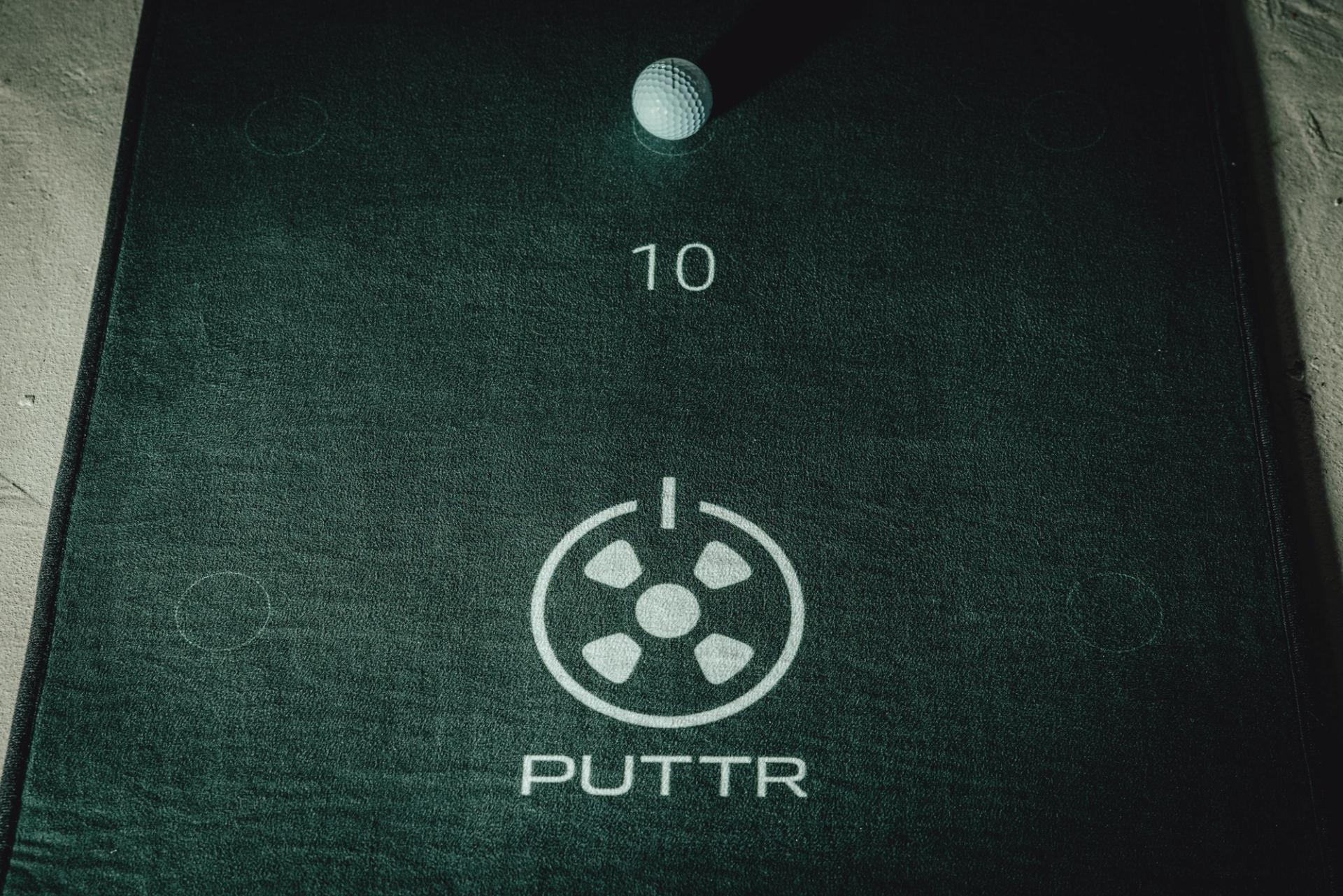 PUTTR Smart Putting Green - Product Photography