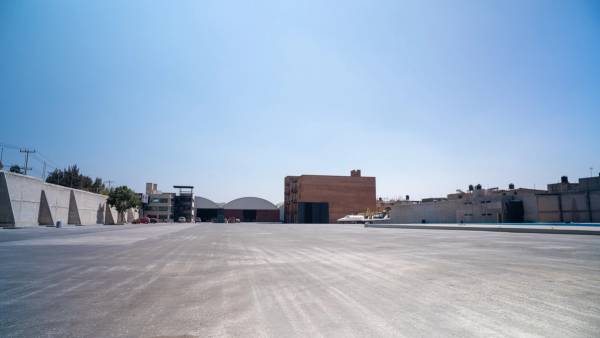 BACK LOT