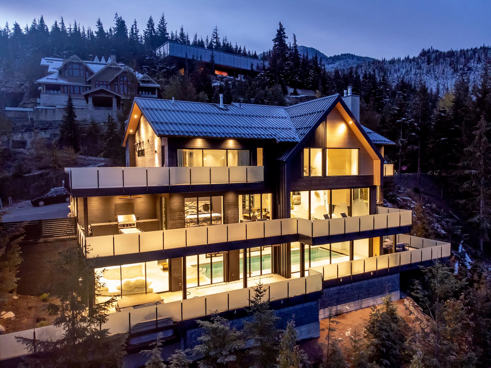Glass Railing Panels: Tempered, Laminated & Thickness Guide
