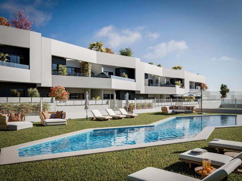 Modern, newly built bungalows in San Miguel de Salinas with 3 communal swimming pools