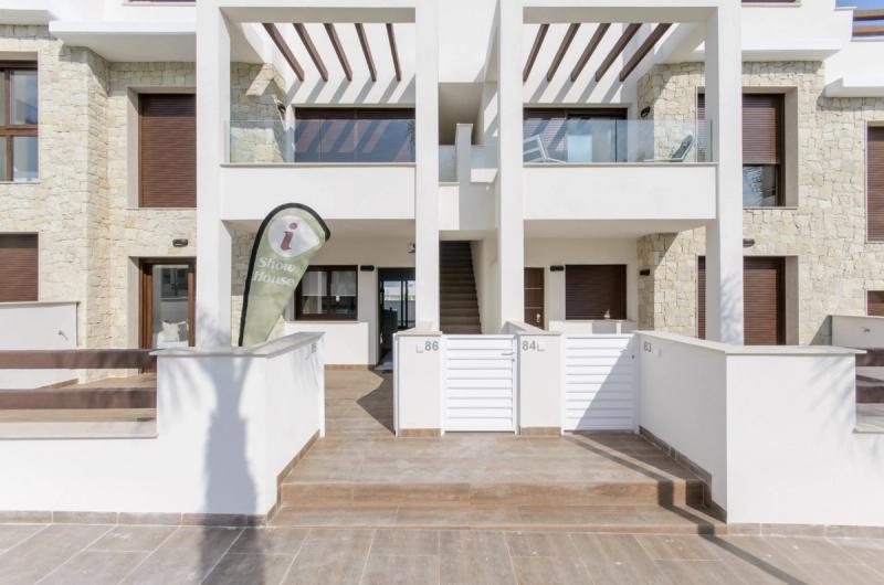 Nieuwbouw complex van bungalow appartementen in Los Balcones, Torrevieja