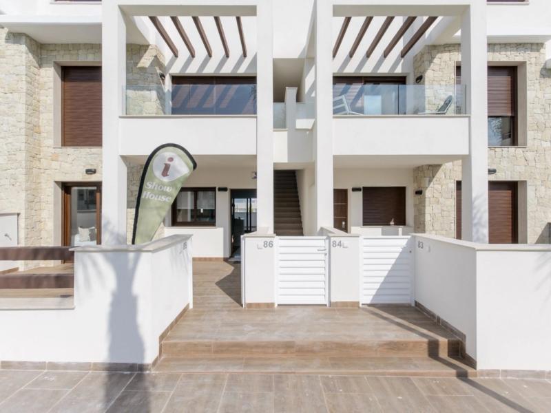 New-build bungalow apartment complex in Los Balcones, Torrevieja