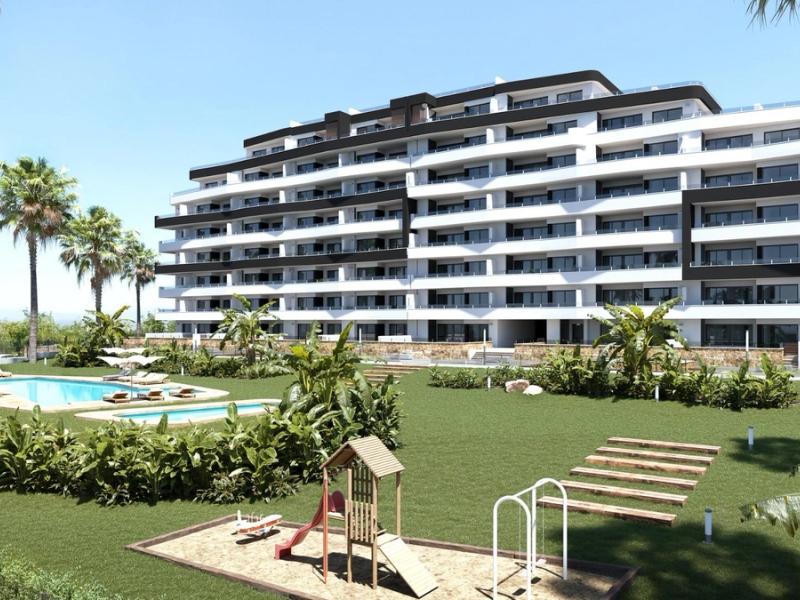 New-build project in San Miguel de Salinas, a stone's throw from the town centre