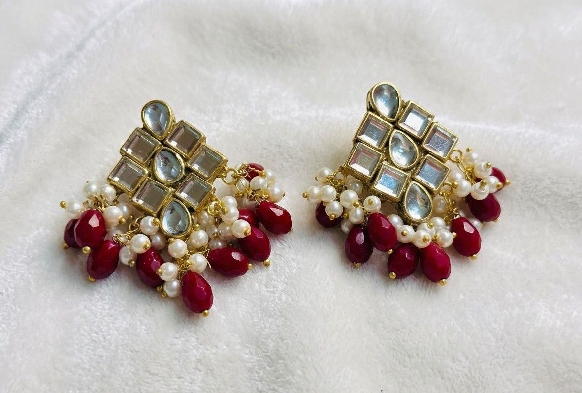 Sheesh Mahal Studs