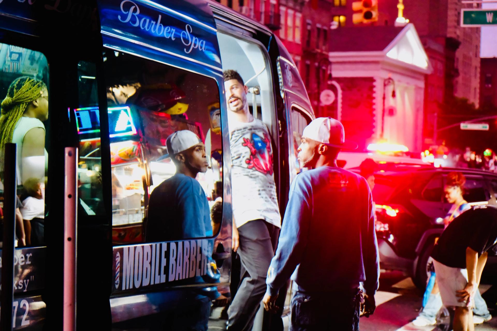 “Urban Double”, a photograph by Erik Hadife.