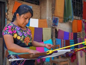 Mexicaanse dorpjes met kinderen - Mexicaanse kleden weven