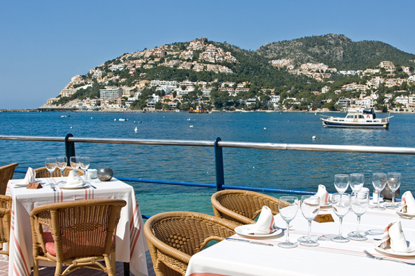 Yacht sail plan diagram.