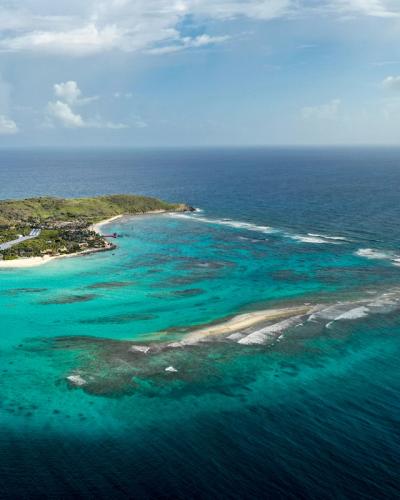 Aerial view of yacht on water.