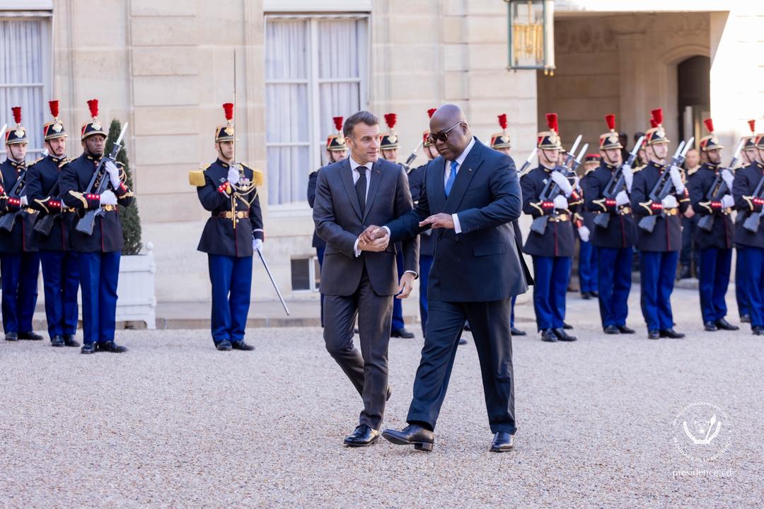 RDC – France : Le Président Félix Tshisekedi reçu par Emmanuel Macron au palais de l’Élysée