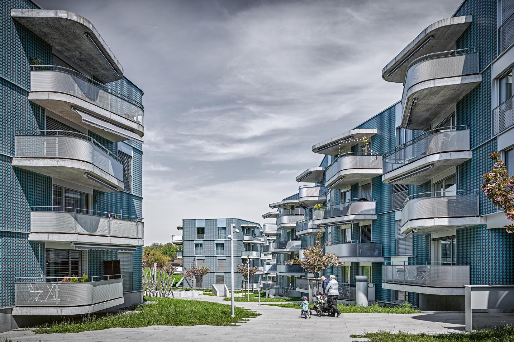 Ensemble résidentiel moderne aux balcons arrondis
