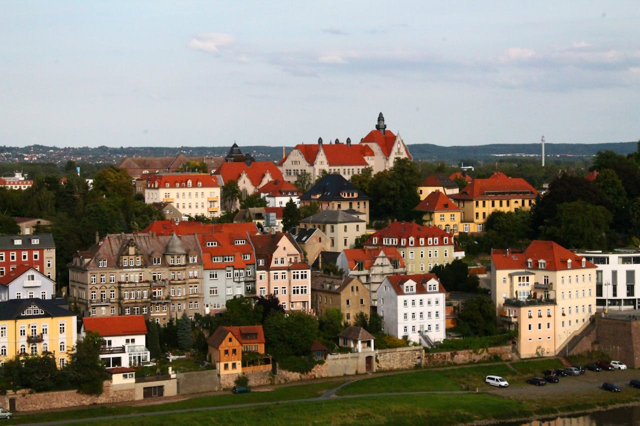 Study abroad destination inline media