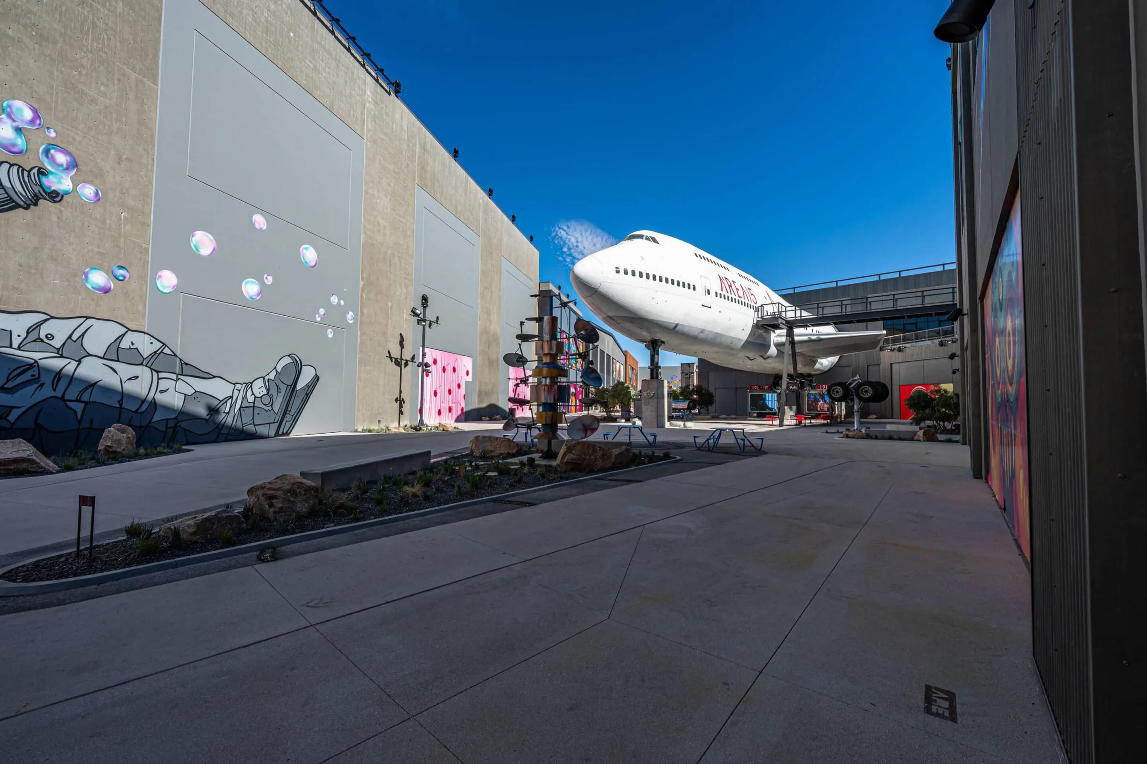 Zone 2 The Terminals atmosphere