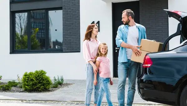From PCS to Playtime: Your Guide to PCSing With Kids in the Summer