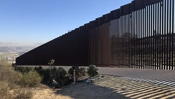 Pentagon Allocates $200M for Border Wall Near Military Site