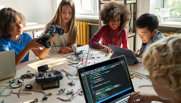 Top 6 Military-Run STEM Programs for Kids and Teens