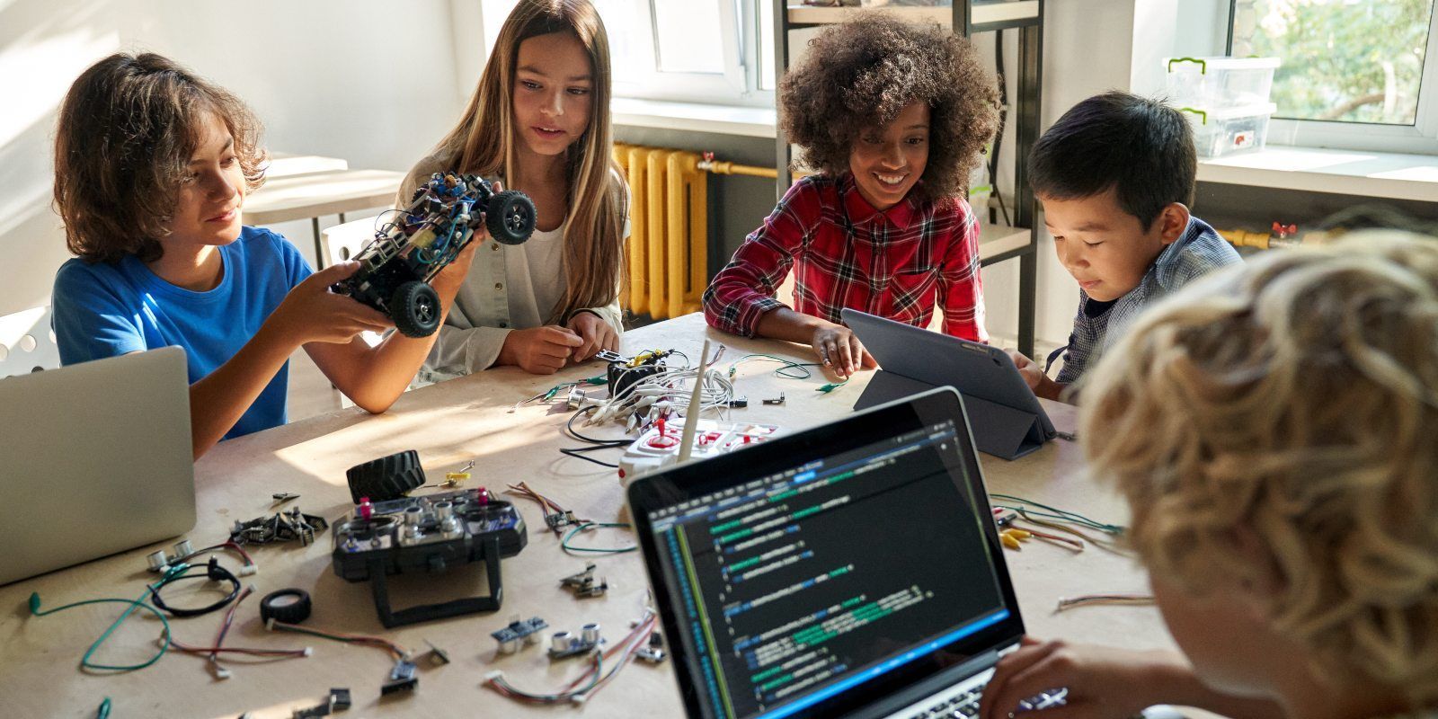 Top 6 Military-Run STEM Programs for Kids and Teens