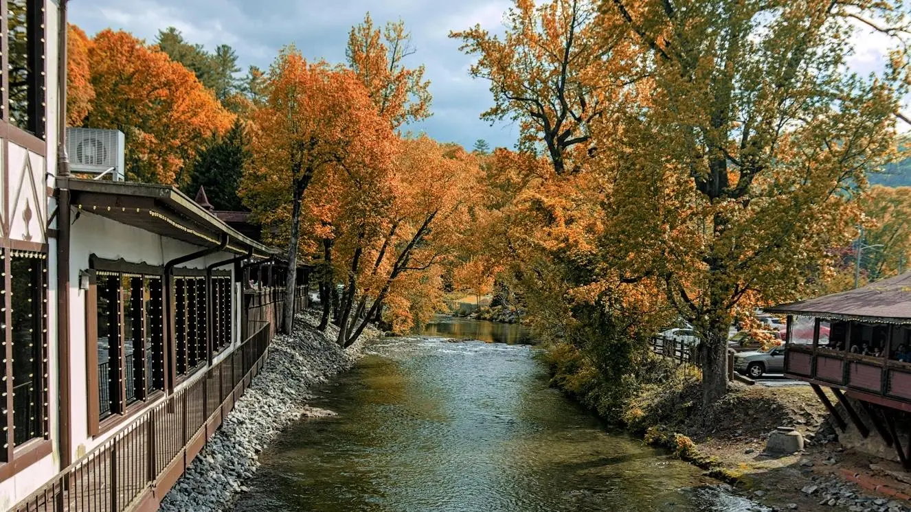 Hidden Gems: A Veteran's Guide to the Top Fall Travel Ideas