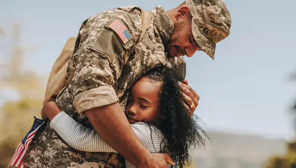 Military Parents: 4 Ways to Connect with Kids During Deployment