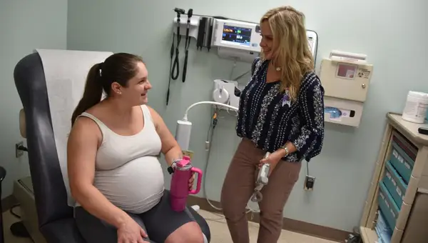 Military Families Can't Usually Change TRICARE Plans During Pregnancy. Congress Wants to Fix That