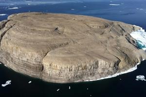 Aerial view of Hans Island.