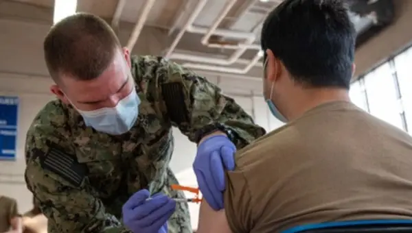 Army Struggles to Re-Enlist Soldiers Post-Vaccine Mandate