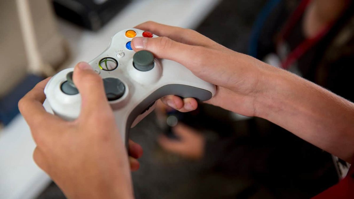 Military Video Game Controller Use - Xbox 360 Helps Defend America