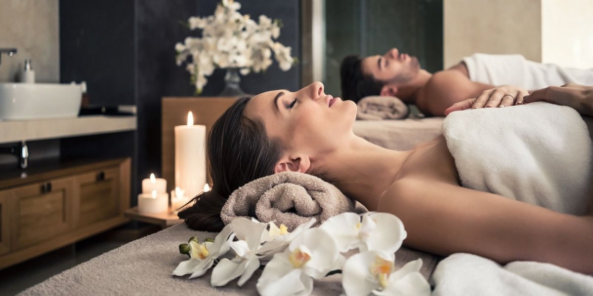 Get Pampered at Eaglewood Resort and Spa by Naval Station Great Lakes