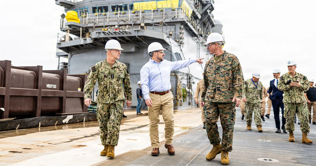 Navy Chief Unveils New Fighting Instructions: An Important Change in How the Fleet Shows Up ...