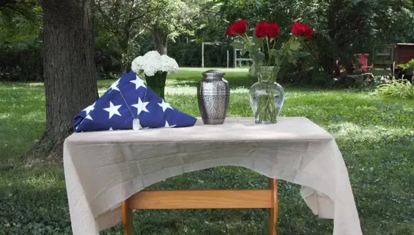 Does Veteran Affairs Pay for Funerals?
