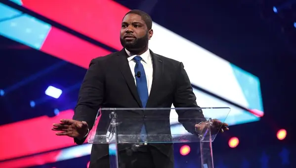 Did Byron Donalds Serve in the Military?