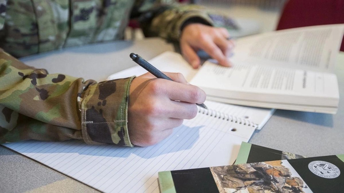 Can You Use the GI Bill for Grad School? Here’s What to Know