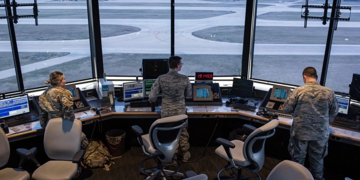 A Complete Guide to Military Air Traffic Controller Salary & Requirements